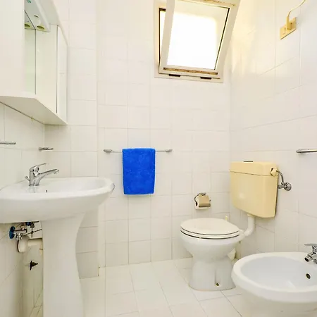 Parco Hemingway-34 By Interhome * Линьяно-Саббьядоро